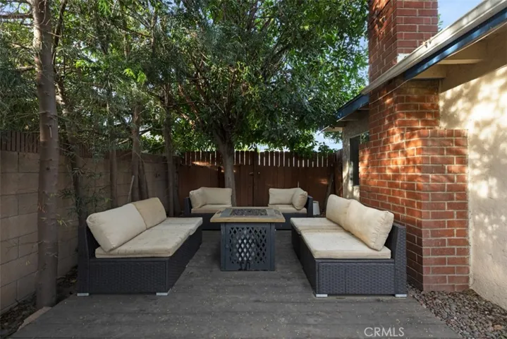 5851 Premiere Avenue, Lakewood, California 90712