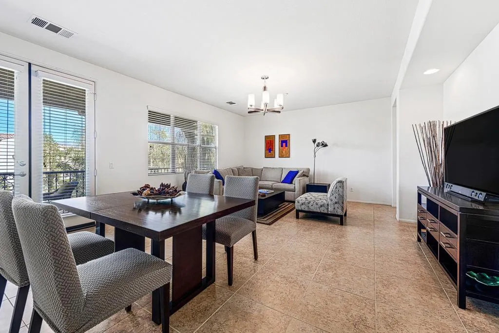 236 Paseo Gregario, Palm Desert, California 92211 home-pic-10