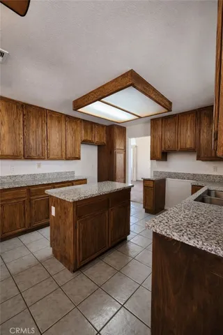 17068 Jurassic, Victorville, California 92394
