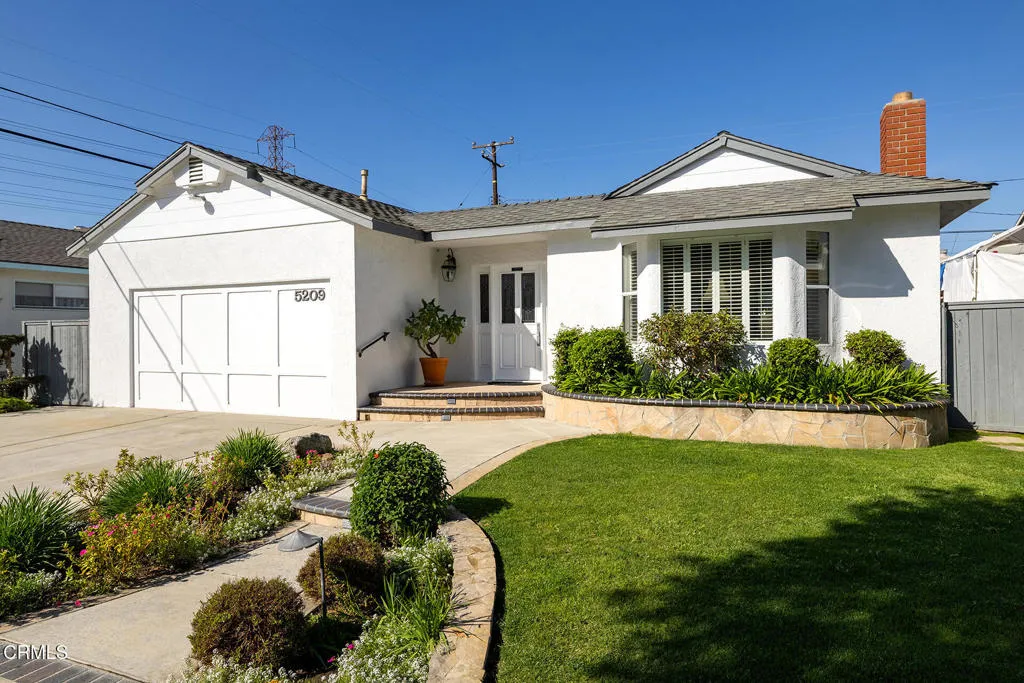 5209 Knoxville Avenue, Lakewood, California 90713 home-pic-1