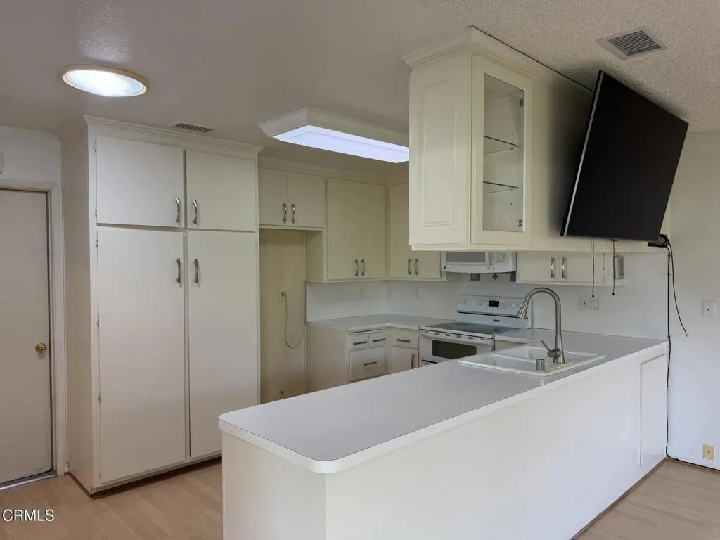 257 E Garden Green, Port Hueneme, California 93041 home-pic-7