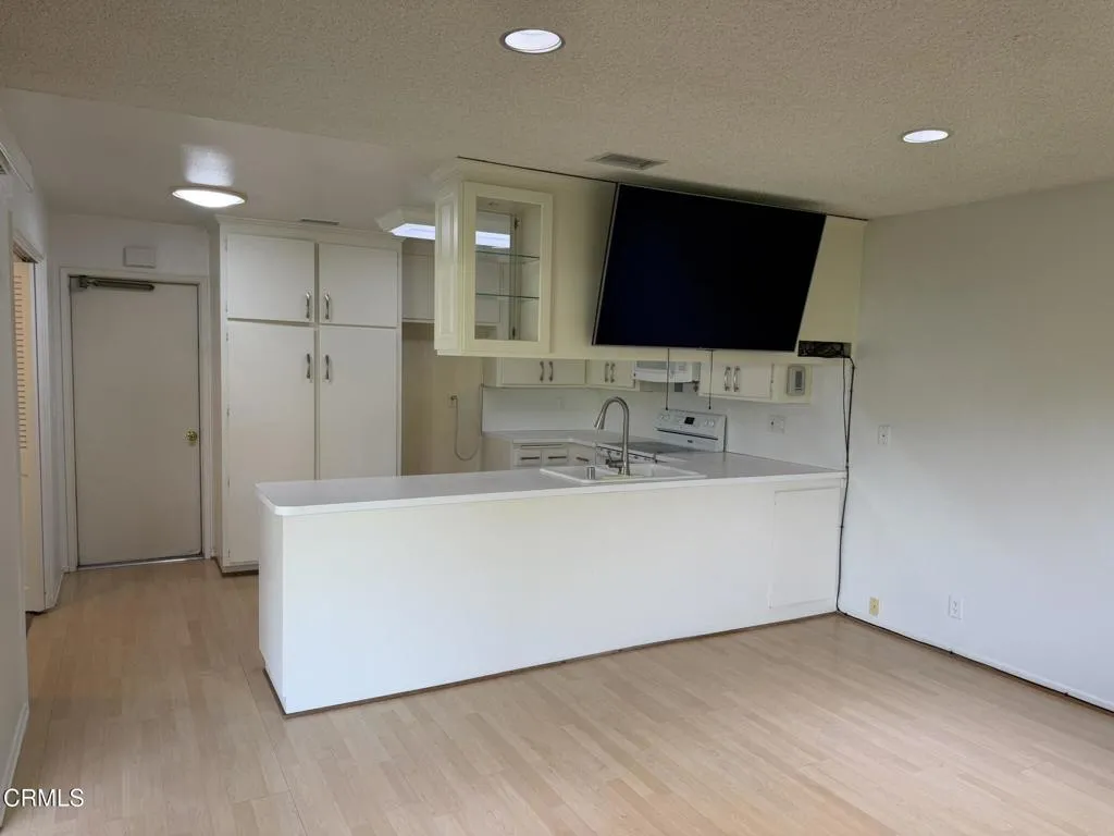 257 E Garden Green, Port Hueneme, California 93041 home-pic-8