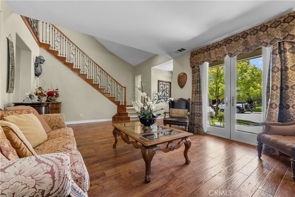 26846 Pine Hollow Court, Valencia, California 91381 home-pic-6