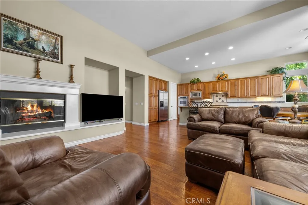 26846 Pine Hollow Court, Valencia, California 91381 home-pic-10