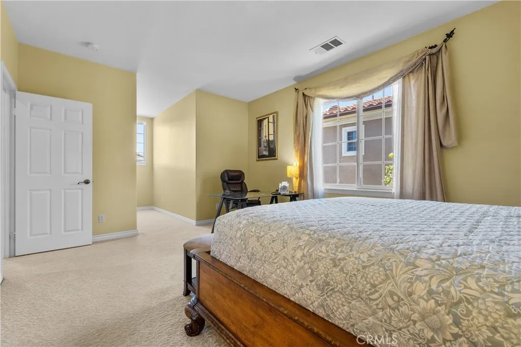 26846 Pine Hollow Court, Valencia, California 91381 home-pic-19