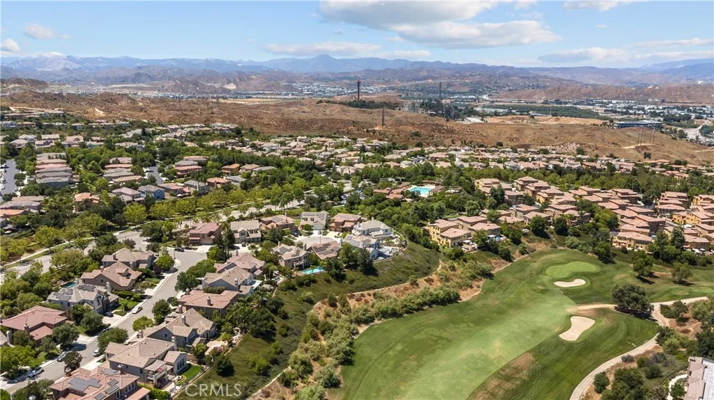 26846 Pine Hollow Court, Valencia, California 91381 home-pic-2