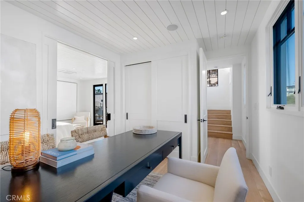 2407 Manhattan Ave, Manhattan Beach, California 90266 home-pic-25