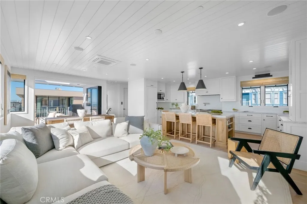 2407 Manhattan Ave, Manhattan Beach, California 90266 home-pic-9