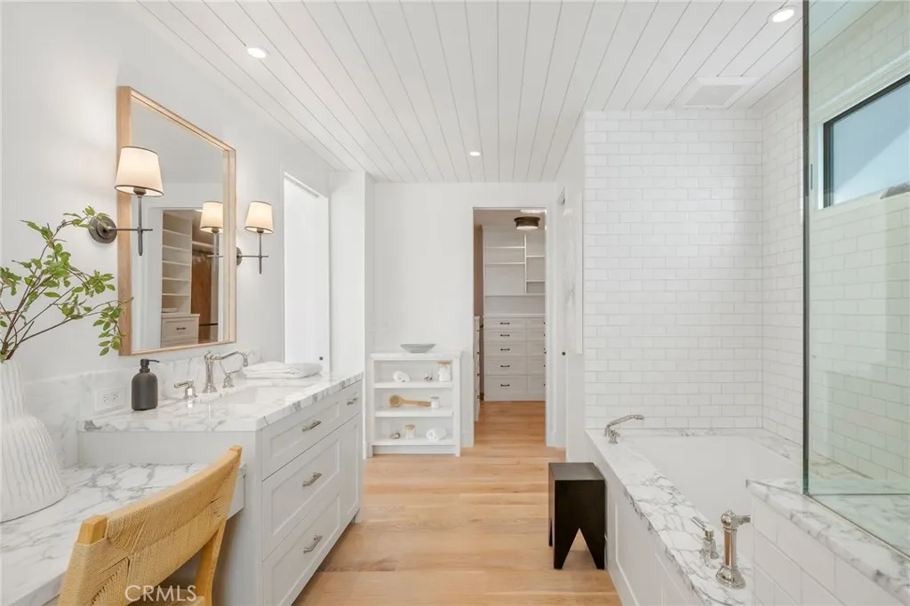 2407 Manhattan Ave, Manhattan Beach, California 90266 home-pic-22
