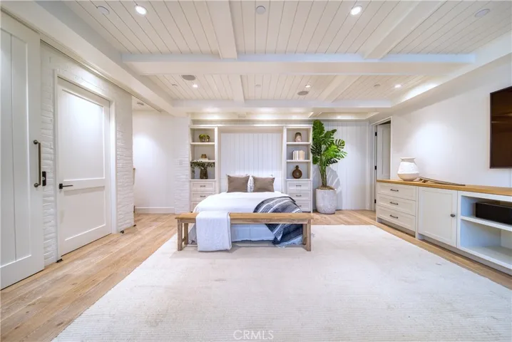 2407 Manhattan Ave, Manhattan Beach, California 90266