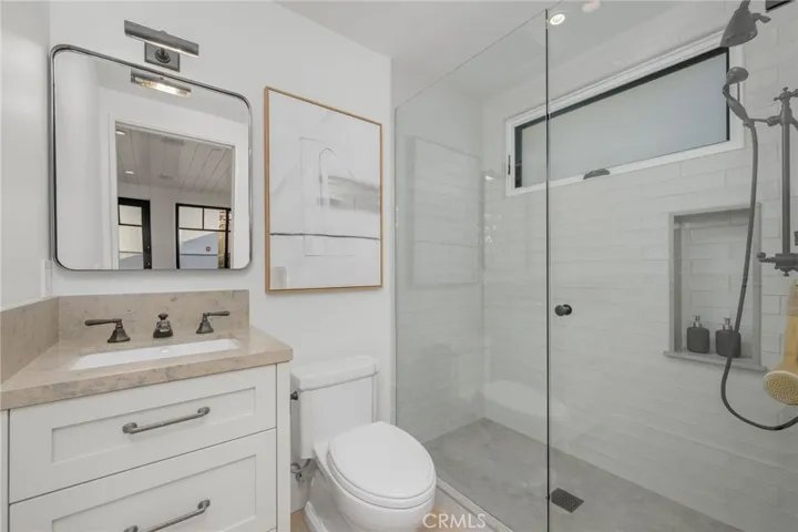 2407 Manhattan Ave, Manhattan Beach, California 90266
