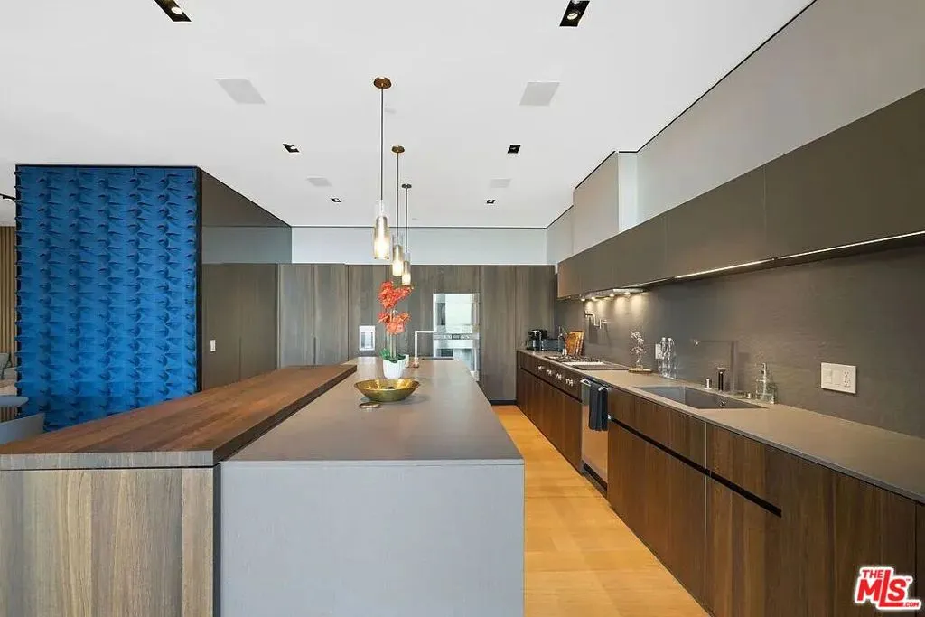 8790 Appian Way, Los Angeles, California 90046 home-pic-18
