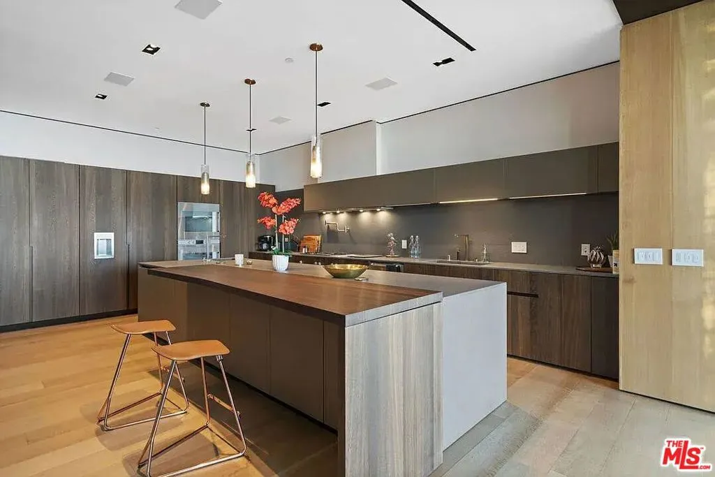 8790 Appian Way, Los Angeles, California 90046 home-pic-17