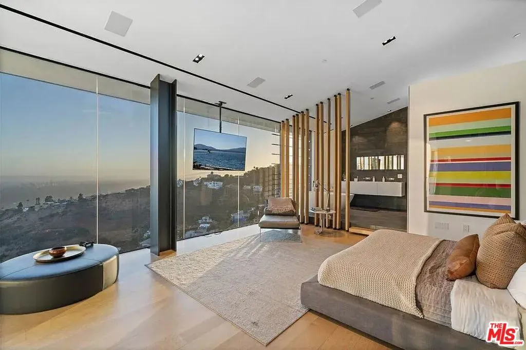 8790 Appian Way, Los Angeles, California 90046 home-pic-21