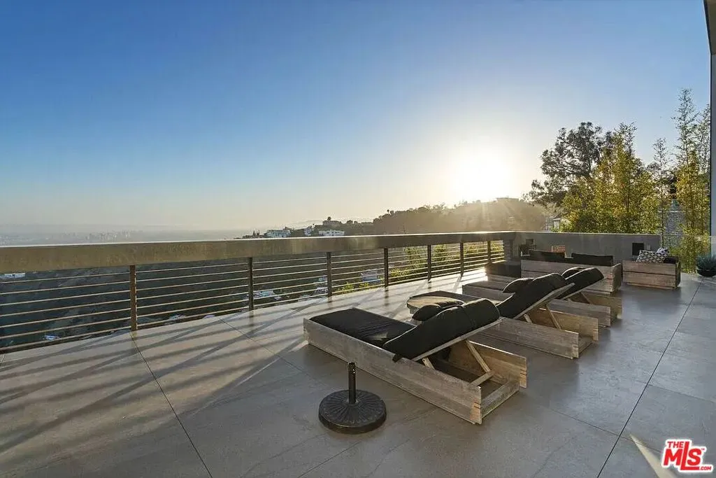 8790 Appian Way, Los Angeles, California 90046 home-pic-32