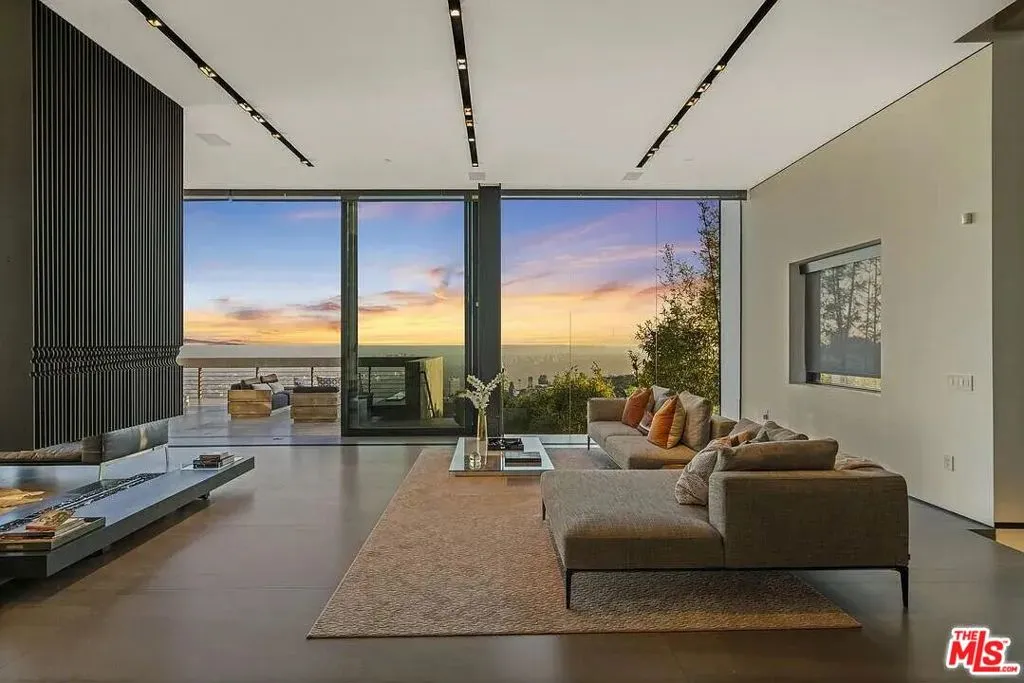8790 Appian Way, Los Angeles, California 90046 home-pic-7