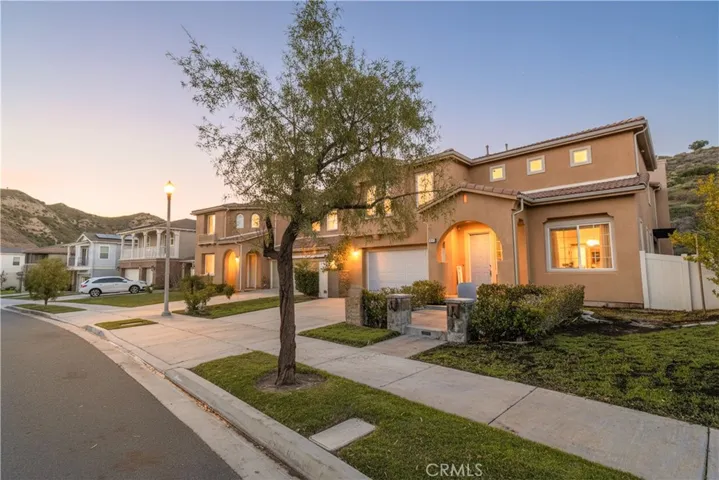 15614 Nahin, Canyon Country, California 91387