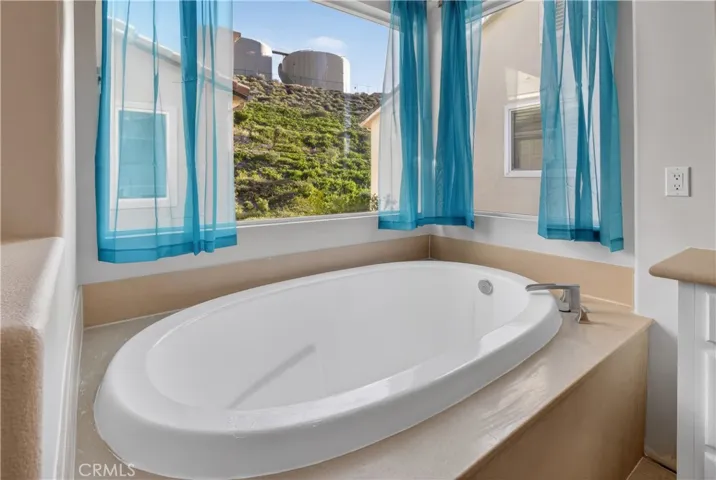15614 Nahin, Canyon Country, California 91387