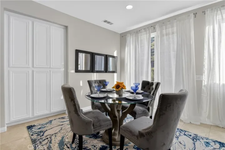 15614 Nahin, Canyon Country, California 91387