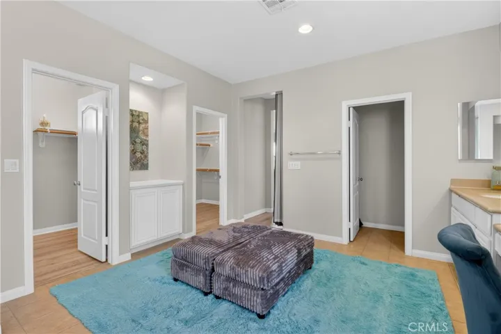 15614 Nahin, Canyon Country, California 91387