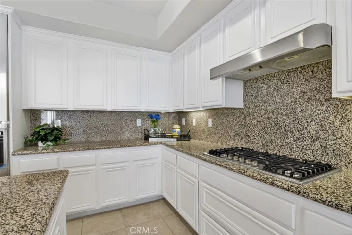 15614 Nahin, Canyon Country, California 91387