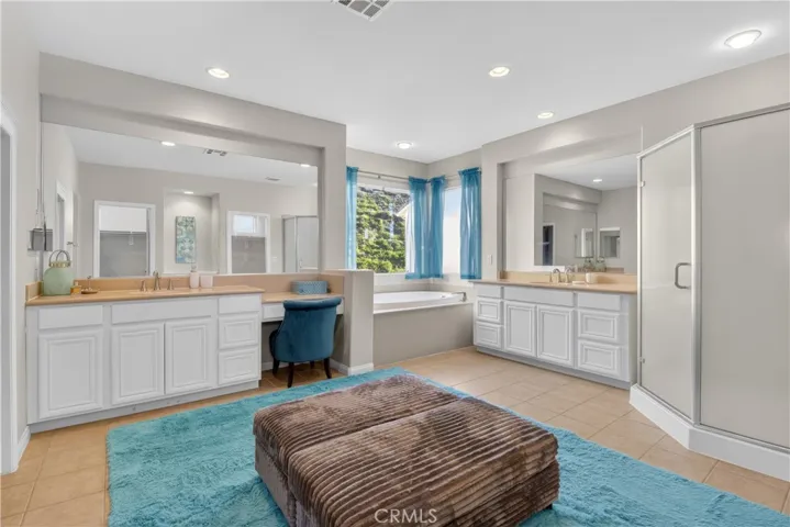 15614 Nahin, Canyon Country, California 91387