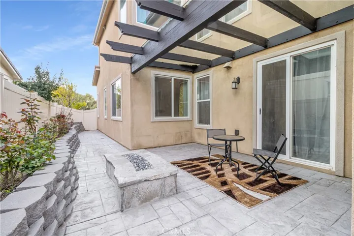 15614 Nahin, Canyon Country, California 91387