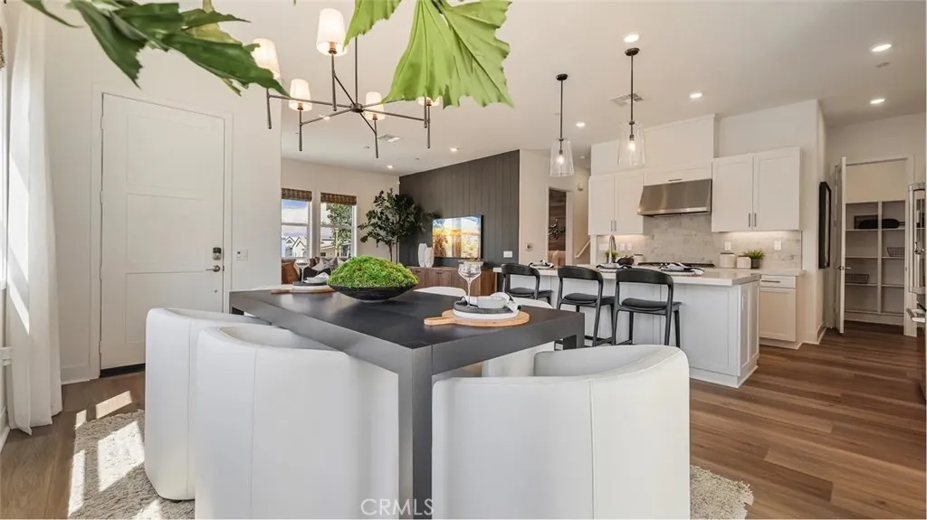 27320 Shore Pine Place, Valencia, California 91381 home-pic-3