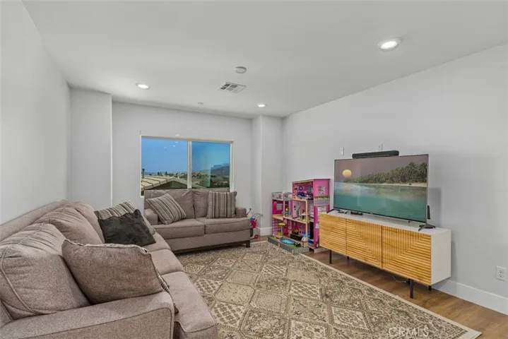 26407 Towhee Lane, Corona, California 92883