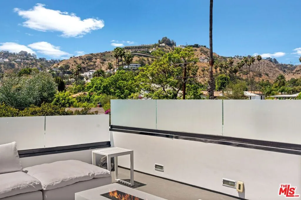 1609 N Stanley Avenue, Los Angeles, California 90046 home-pic-52