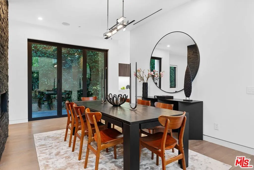 1609 N Stanley Avenue, Los Angeles, California 90046 home-pic-10