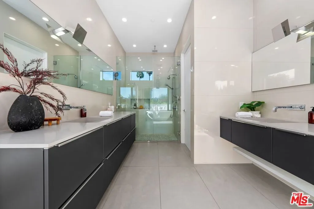 1609 N Stanley Avenue, Los Angeles, California 90046 home-pic-37