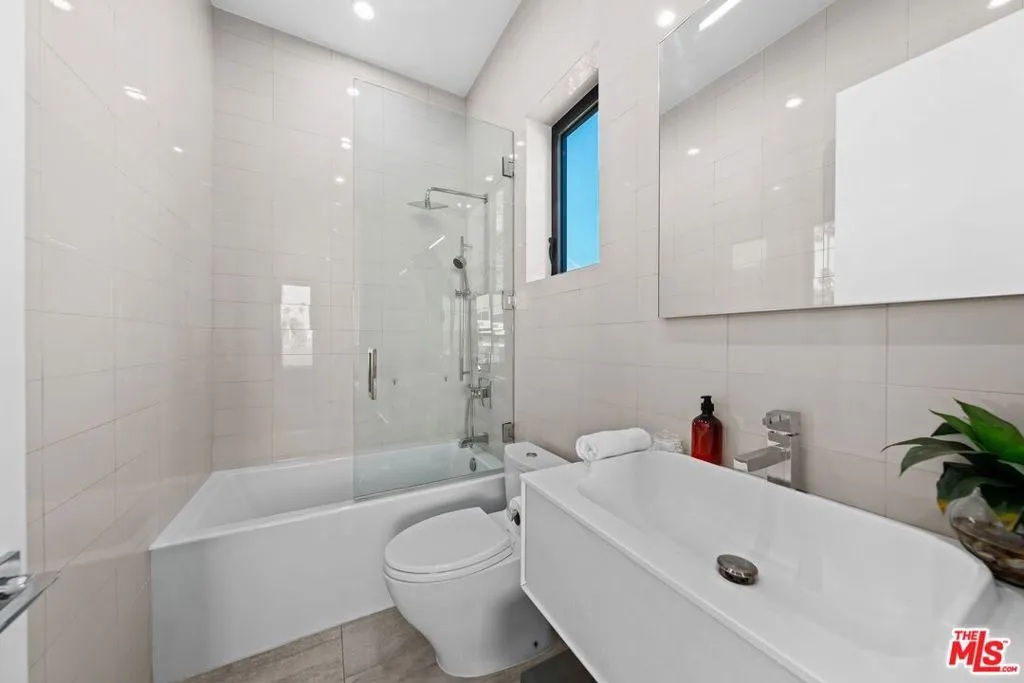 1609 N Stanley Avenue, Los Angeles, California 90046 home-pic-42