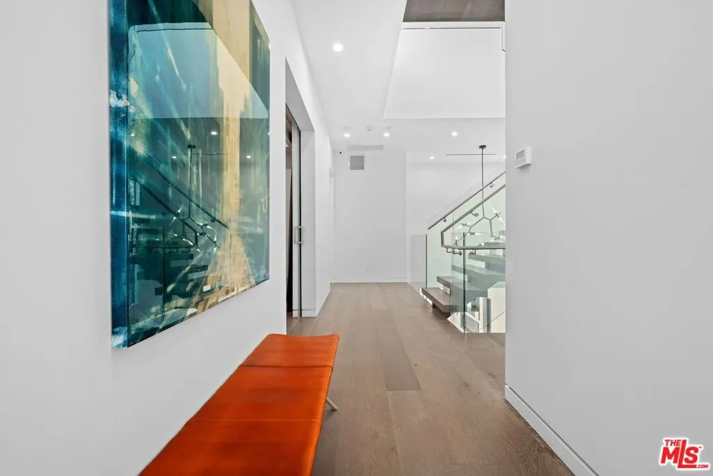 1609 N Stanley Avenue, Los Angeles, California 90046 home-pic-26