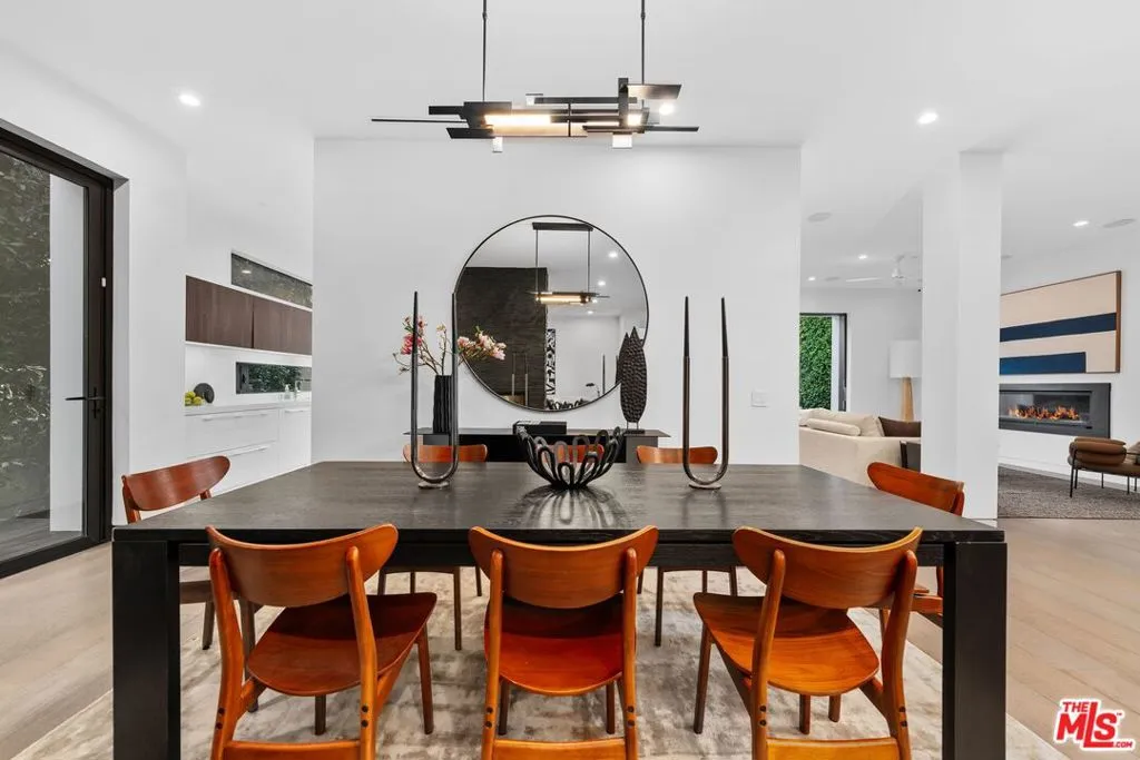 1609 N Stanley Avenue, Los Angeles, California 90046 home-pic-11