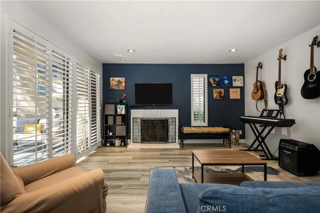 421 Bryson Springs, Costa Mesa, California 92627 home-pic-6