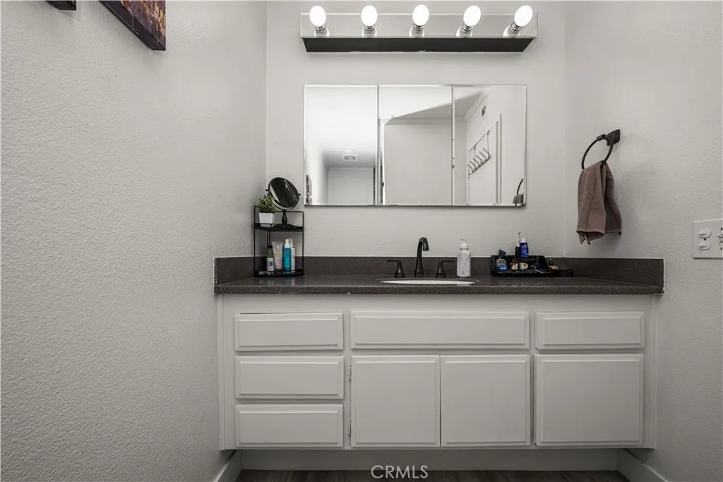 421 Bryson Springs, Costa Mesa, California 92627 home-pic-34