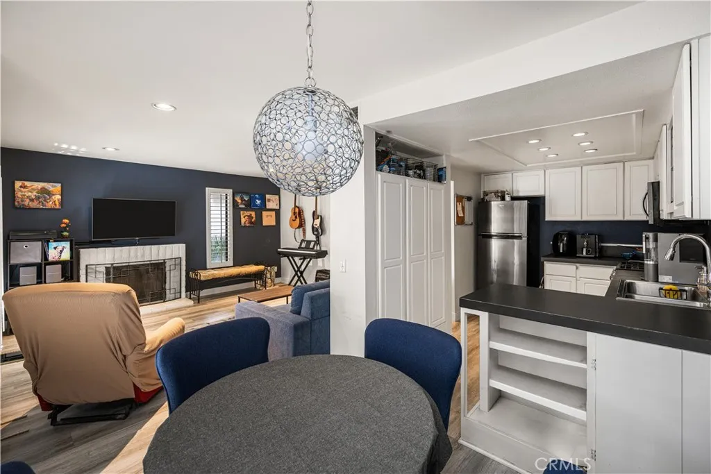 421 Bryson Springs, Costa Mesa, California 92627 home-pic-10