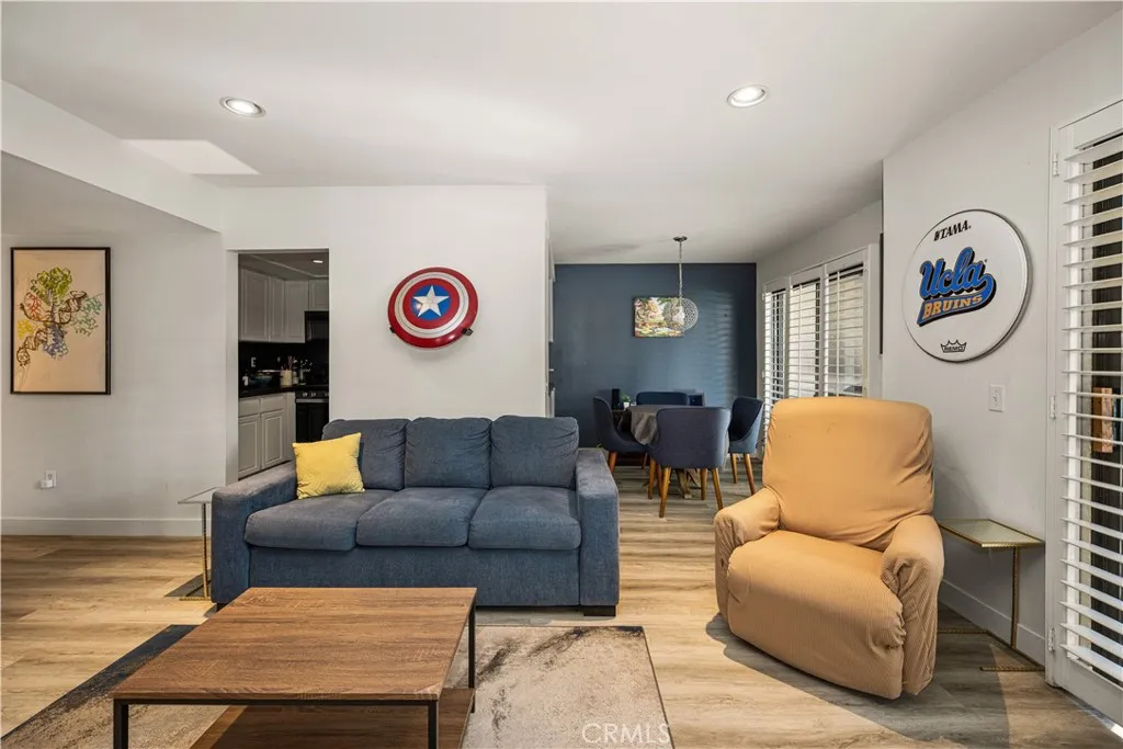 421 Bryson Springs, Costa Mesa, California 92627 home-pic-11