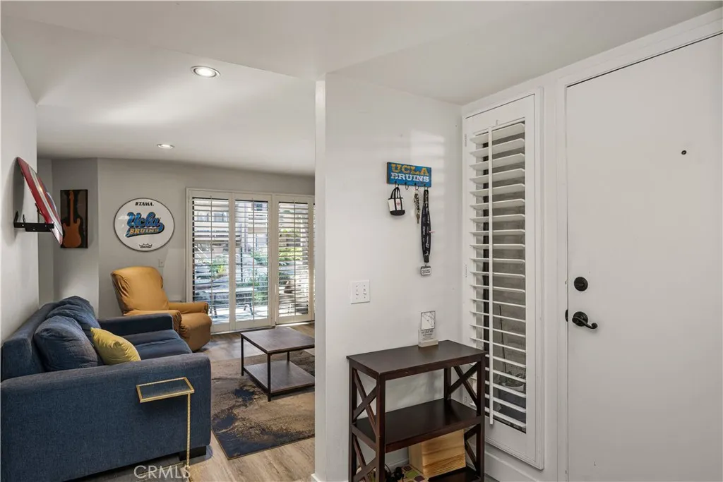 421 Bryson Springs, Costa Mesa, California 92627 home-pic-5