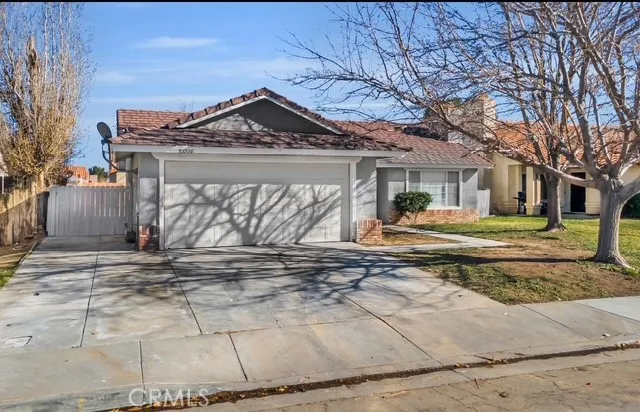 43938 Delgado Court, Lancaster, California 93535 home-pic-1