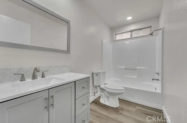43938 Delgado Court, Lancaster, California 93535 home-pic-17