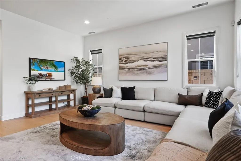 63 Berna, Lake Forest, California 92630 home-pic-7