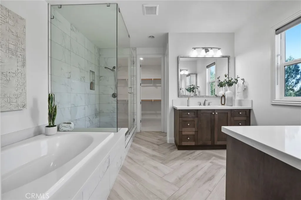 63 Berna, Lake Forest, California 92630 home-pic-27