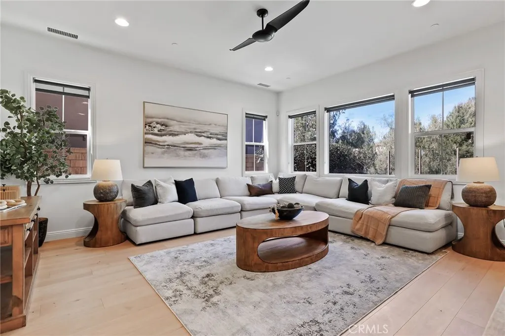 63 Berna, Lake Forest, California 92630 home-pic-6
