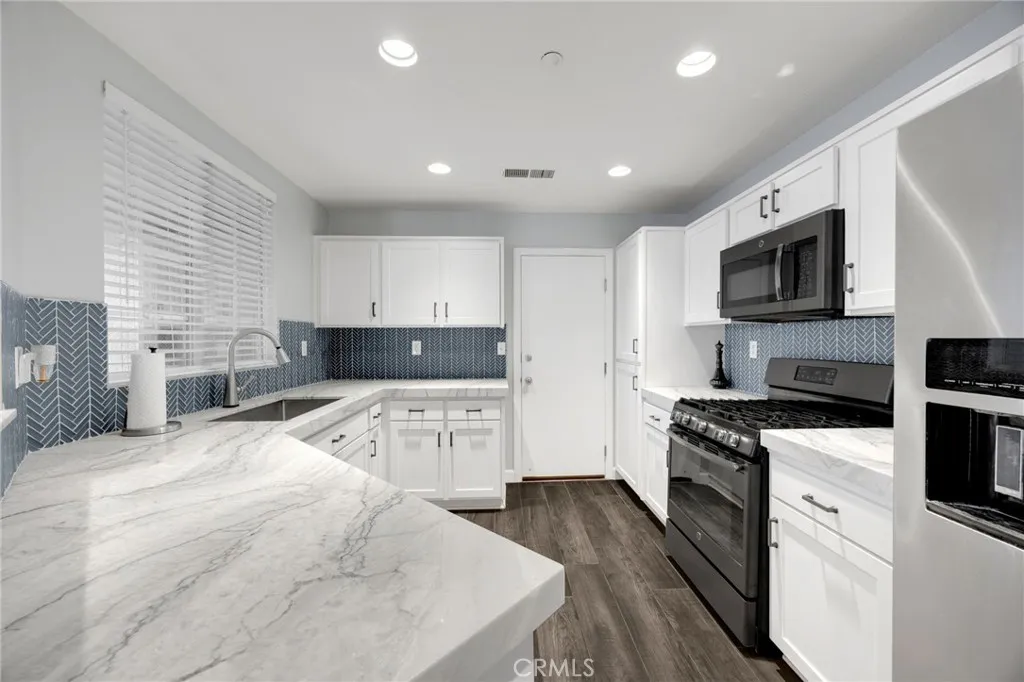 404 Condor Avenue, Brea, California 92823 home-pic-6