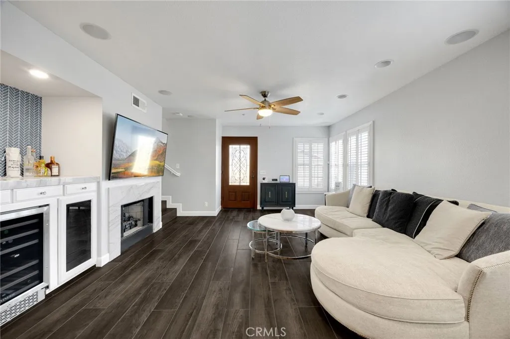 404 Condor Avenue, Brea, California 92823 home-pic-4