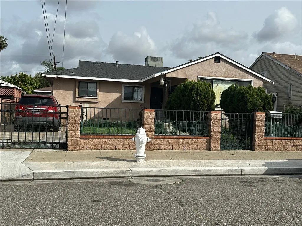 401 Franklin, Santa Ana, California 92703 home-pic-2