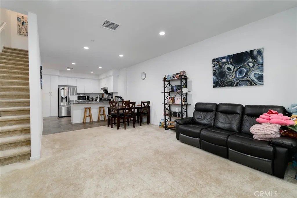 8417 Explorer St, Chino, California 91708 home-pic-7