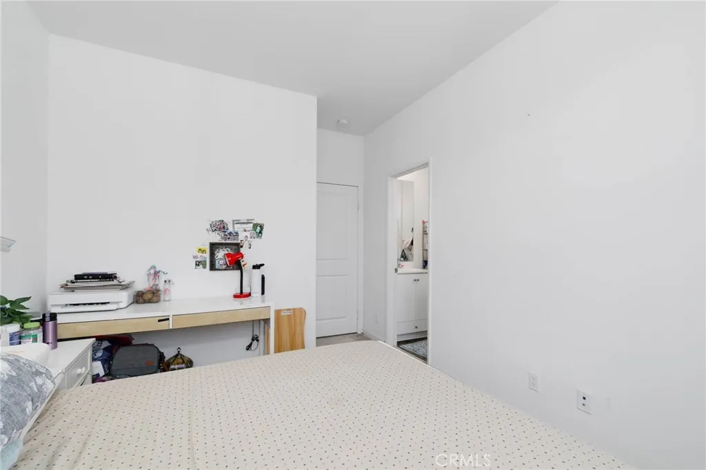 8417 Explorer St, Chino, California 91708 home-pic-16